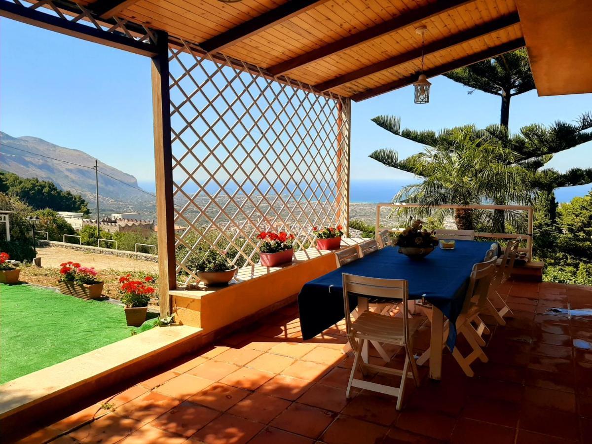 Lomarchi Holiday Home كاريني المظهر الخارجي الصورة