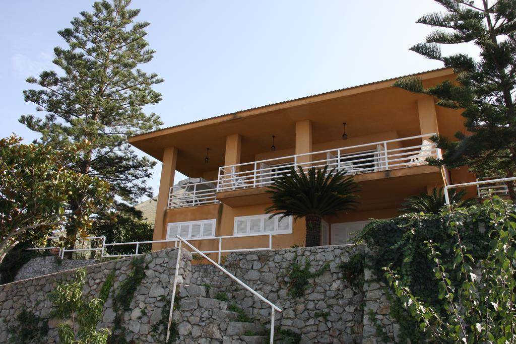 Lomarchi Holiday Home كاريني المظهر الخارجي الصورة