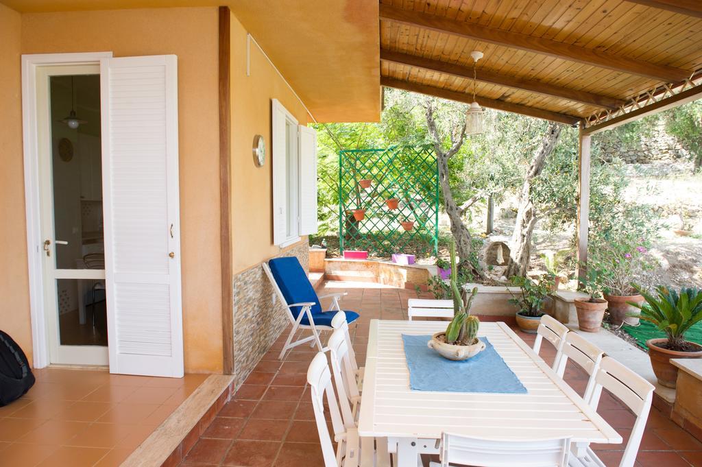 Lomarchi Holiday Home كاريني المظهر الخارجي الصورة